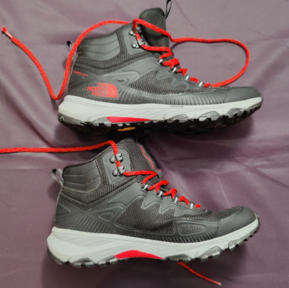 The North Face Ultra Fastpack IV Mid FUTURELIGHT Red / Black
